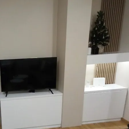 아파트 Apartman Harmony 페일