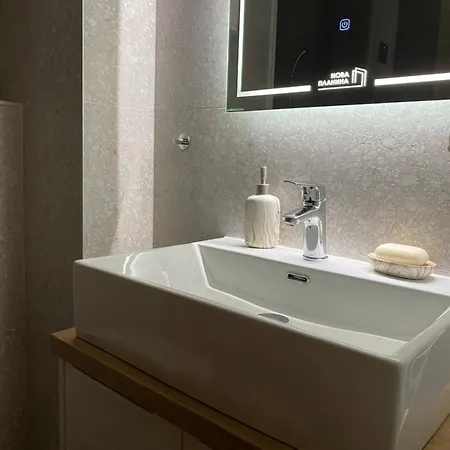 아파트 Apartman Harmony 페일